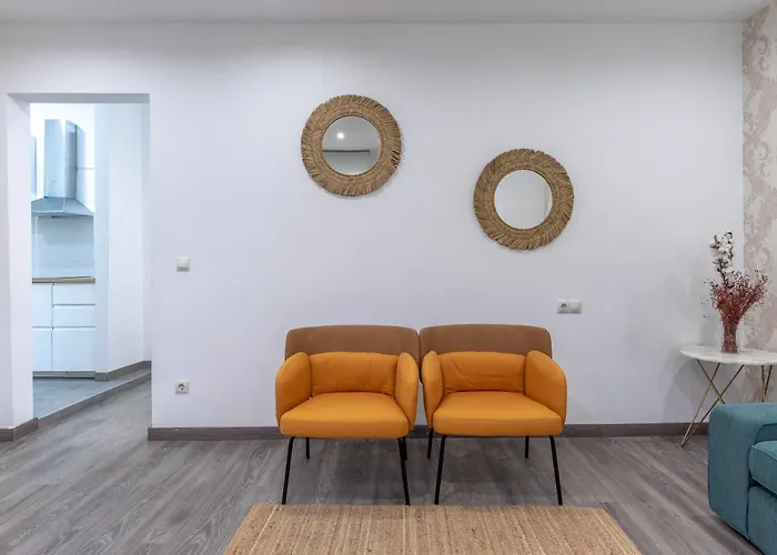 Apartment Perfect For Groups And Families, Suitable For Six In *