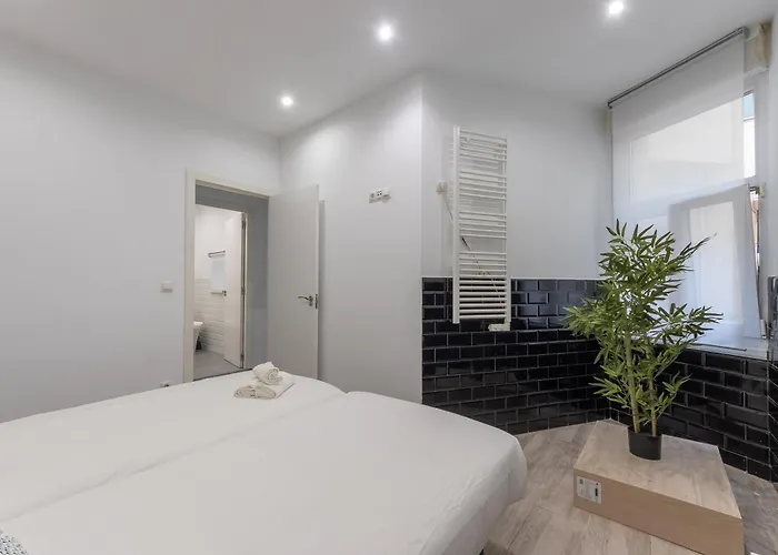 Perfect For Groups And Families, Suitable For Six In Apartamento Bilbao